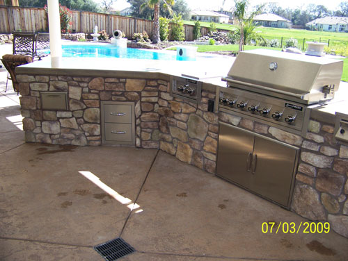 Outdoor Kitchen with Stainless Steel Outdoor Kitchen with Stainless Steel
